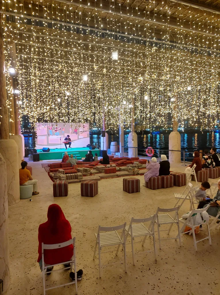 spectacle a dubai